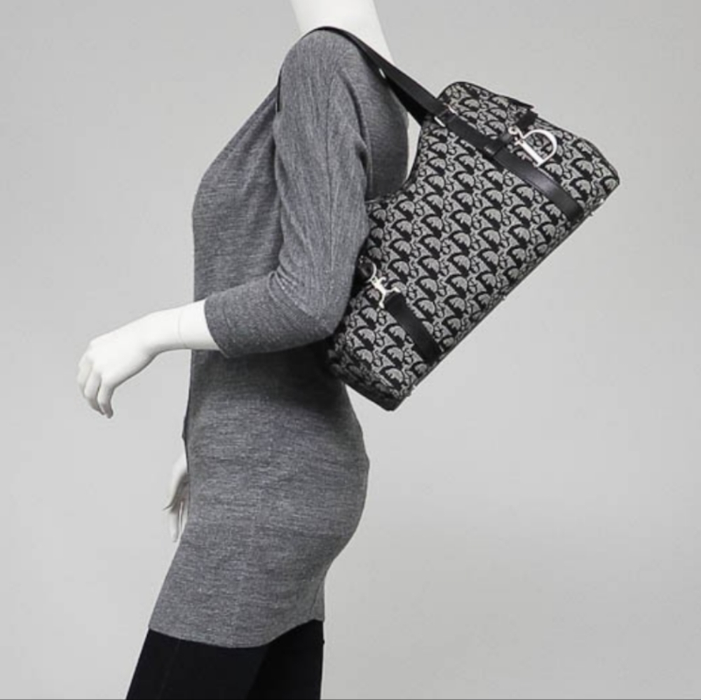 DIOR Diorissimo Trotter Charm Bag - Picture 13 of 14